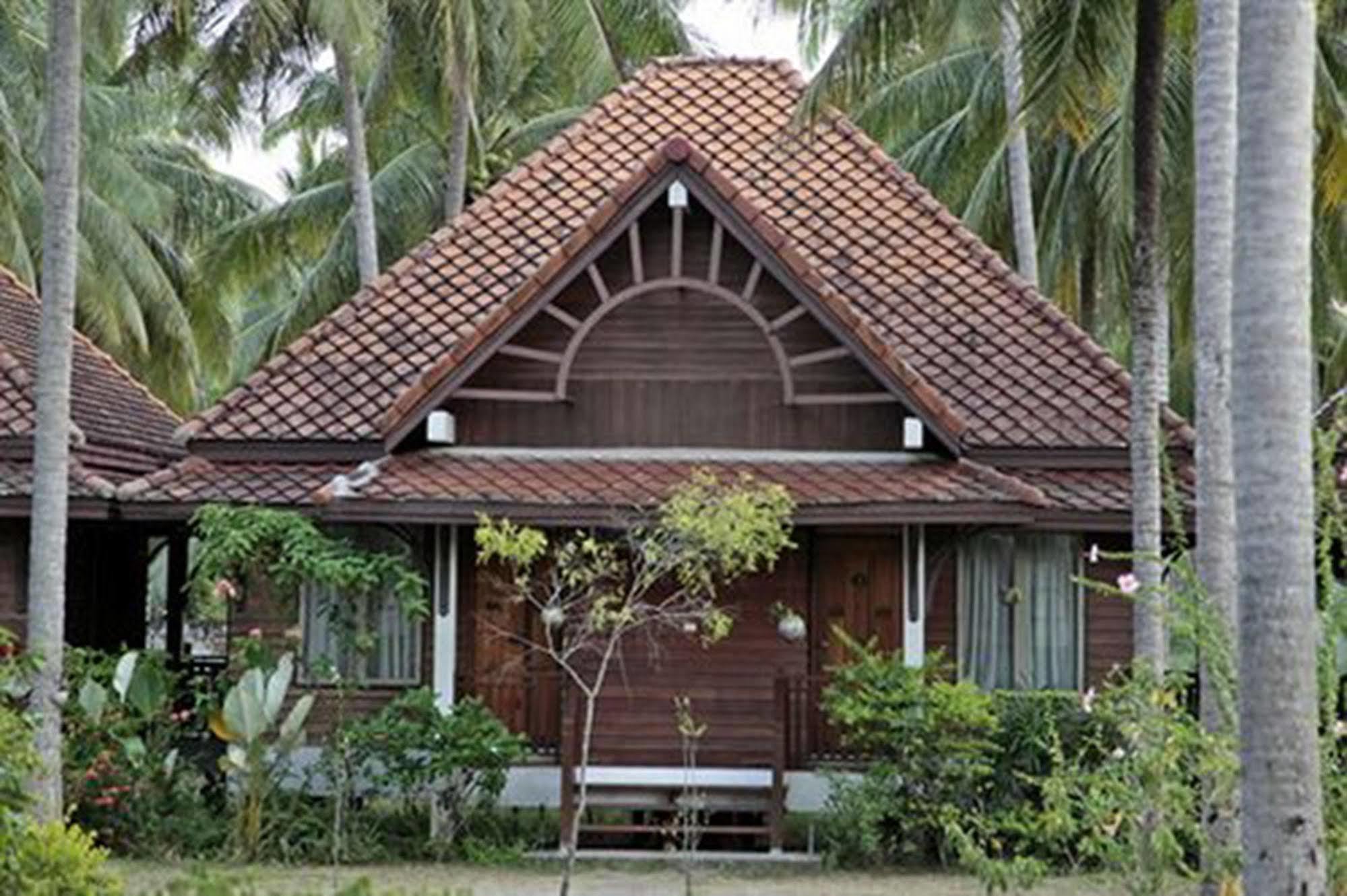 Coral Hotel Bangsaphan Банґсапхан Екстер'єр фото