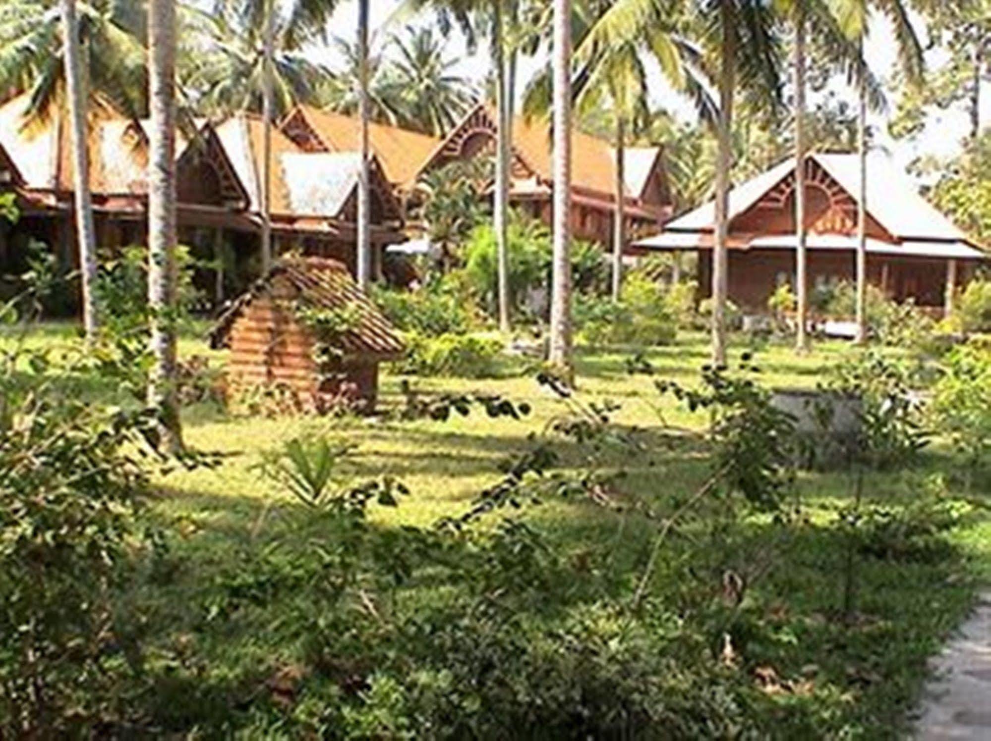 Coral Hotel Bangsaphan Банґсапхан Екстер'єр фото